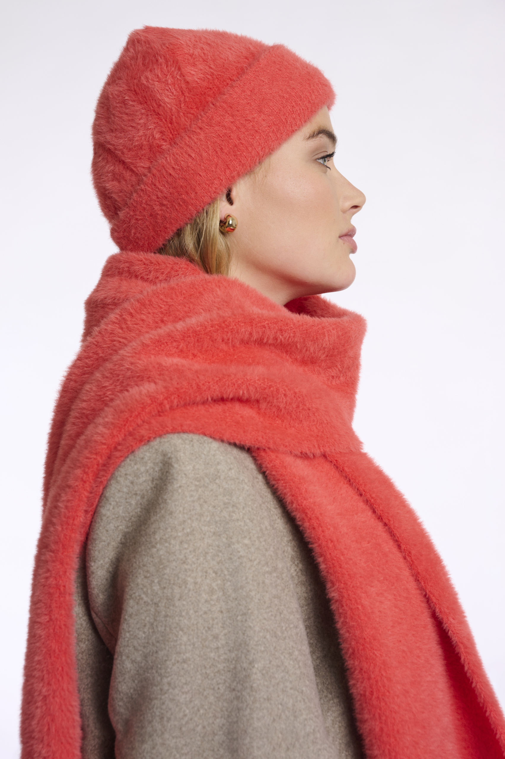Nadine.5002511_Bright-coral_02