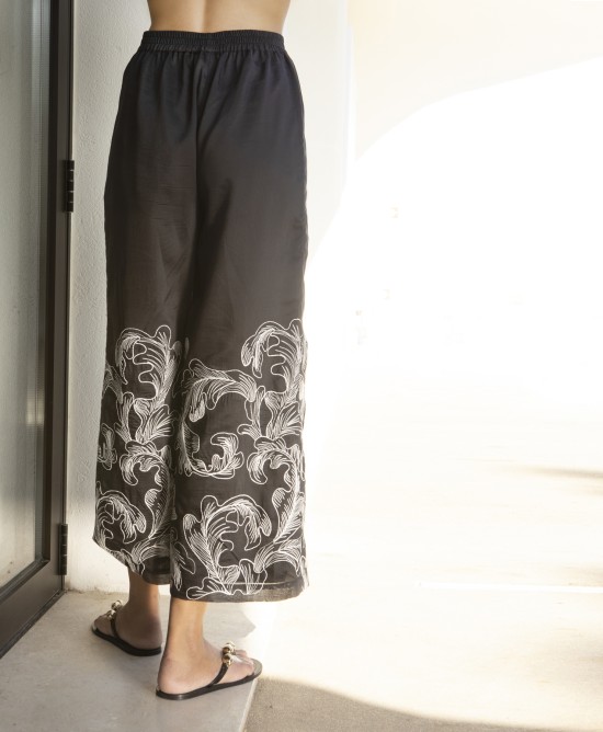 SS64129F-BLACK-IVORY-3-550x668h